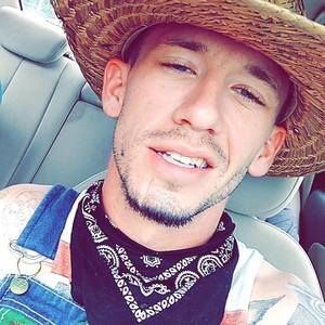 Meet your Posher, Dylan